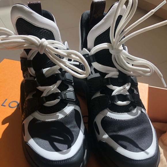 Louis Vuitton Archlight Sneakers - Picture 4 of 7